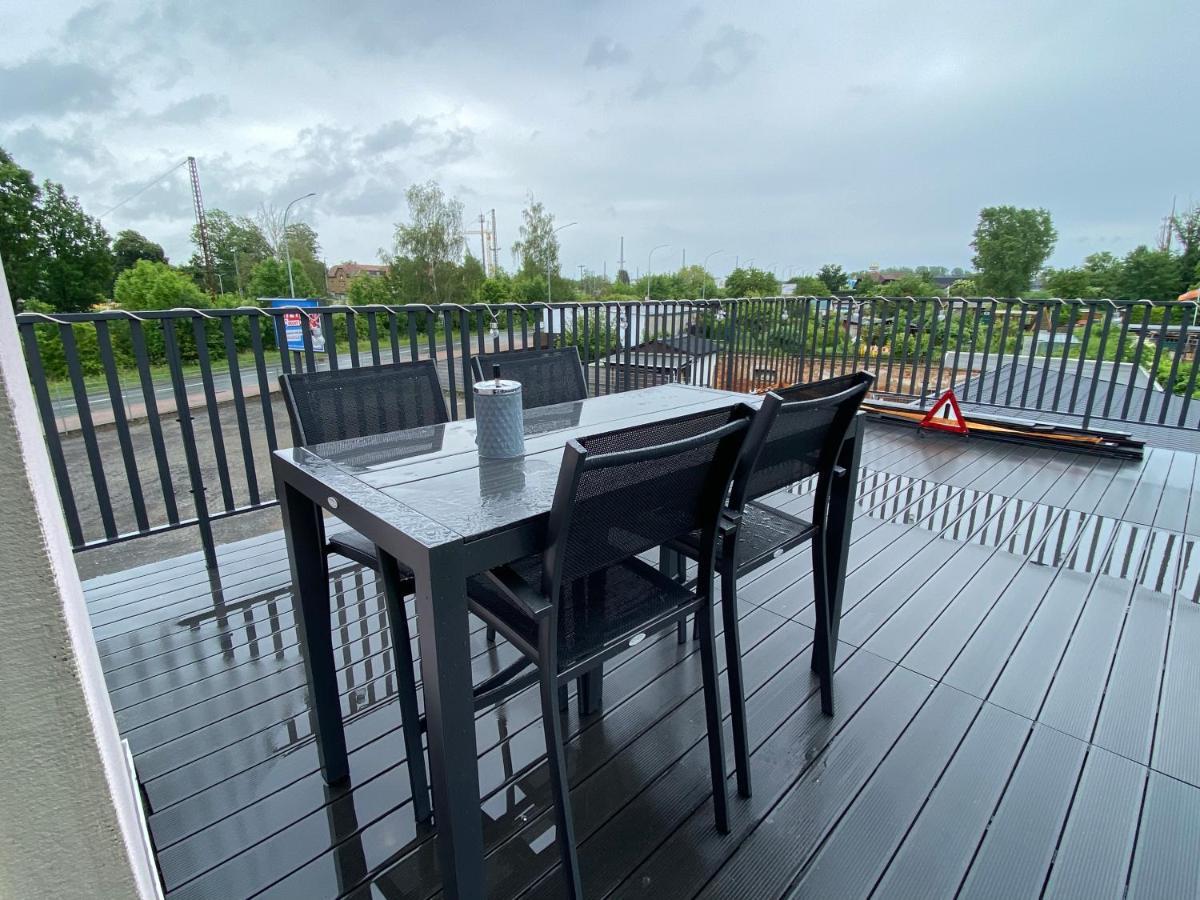 2 Raum Apartment Mit Terrasse, Hell Und Stilvoll Borna Exterior photo